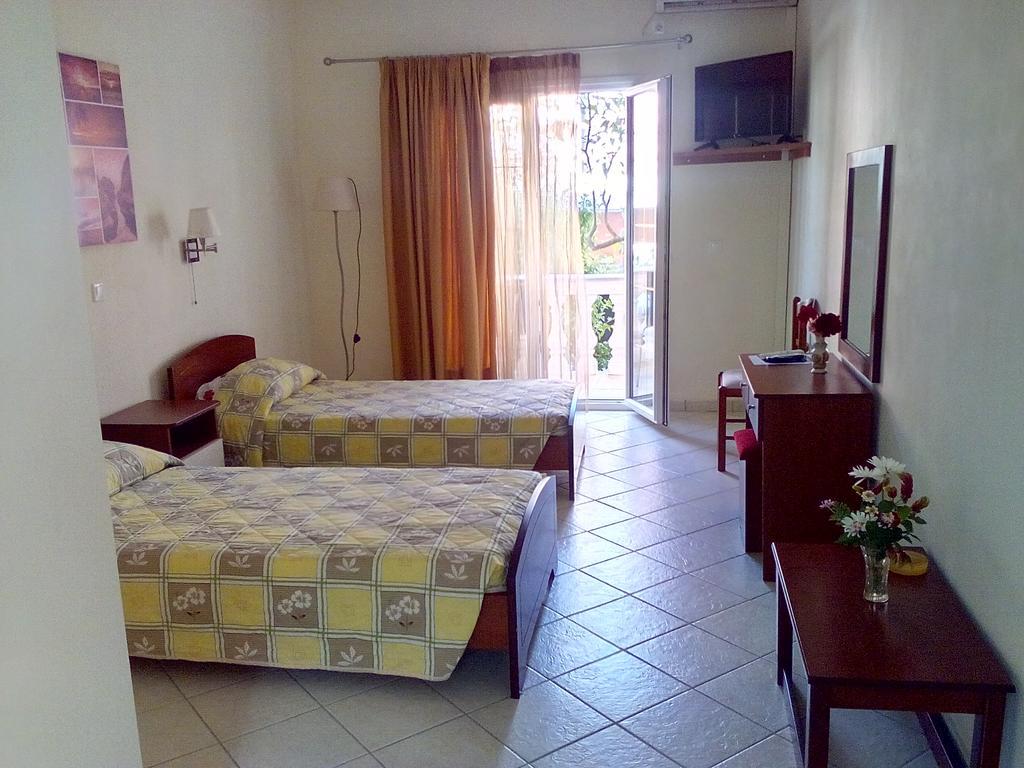 Marika Garden Studios Apartment *